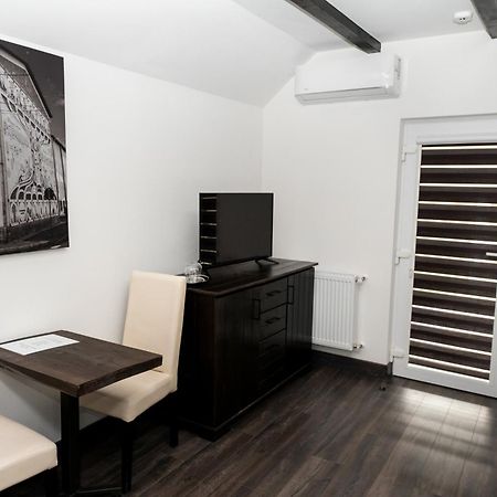 Отель Casa Bolta Rece Сигету-Мармацией Экстерьер фото