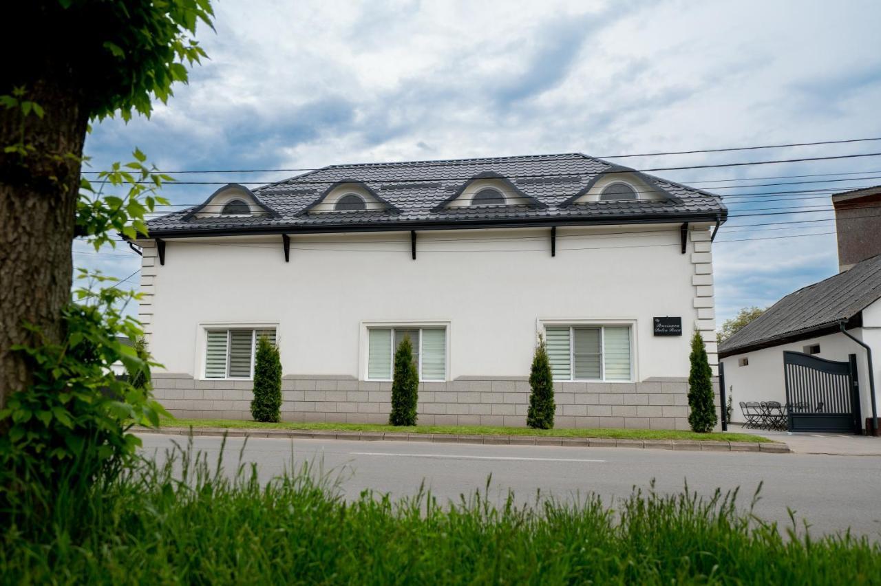 Отель Casa Bolta Rece Сигету-Мармацией Экстерьер фото