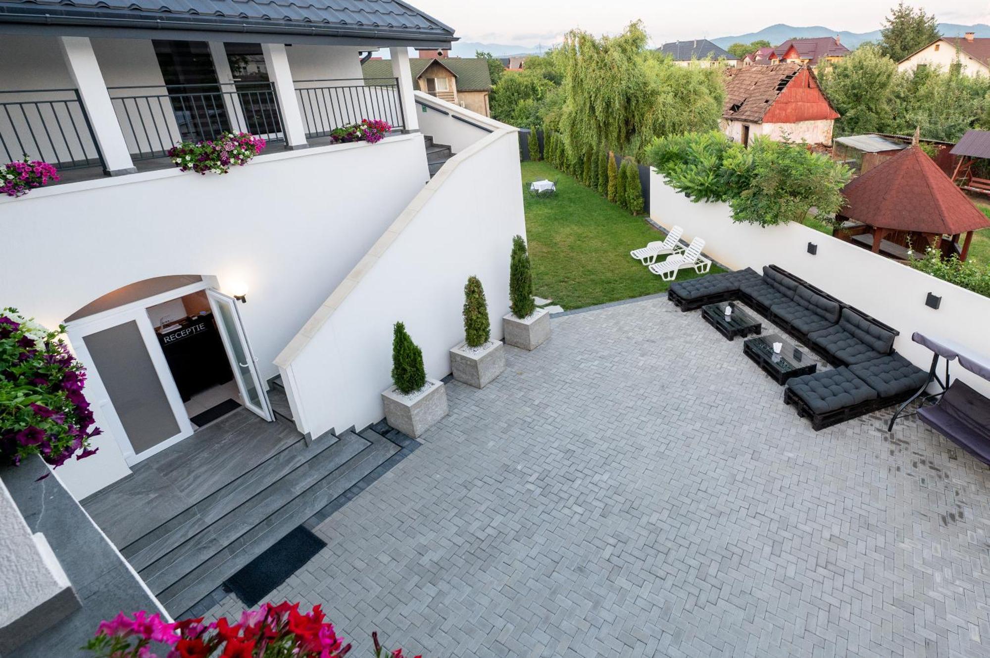 Отель Casa Bolta Rece Сигету-Мармацией Экстерьер фото